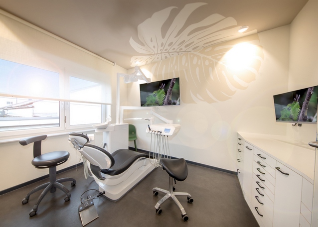 Zahnarztpraxis Familia Dental - Dres. Glittenberg / Ott / Bopp